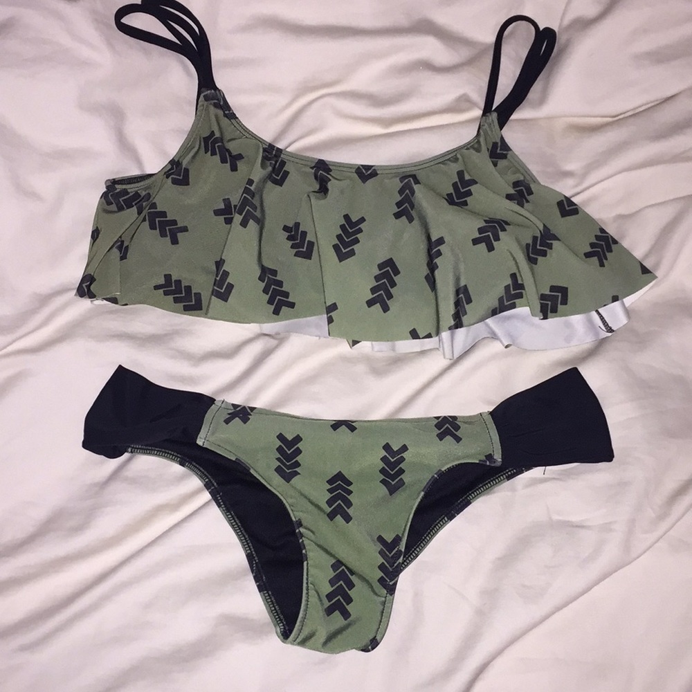 Lira bikini